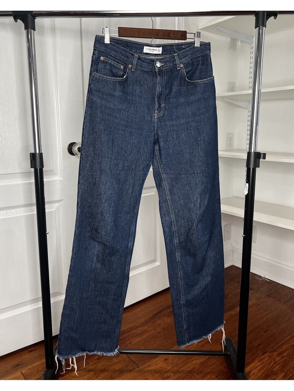 Pull & Bear High Waisted Wide Leg Raw Hem Jeans Dark Wash Denim Size US 6 EUR 38